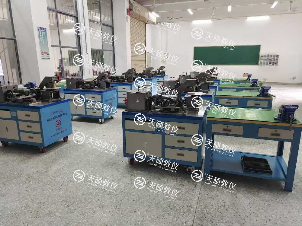 廣東省技師學(xué)院機(jī)械設(shè)備裝備與自動控制專業(yè)建設(shè)項目順利安裝、調(diào)試、驗收通過！